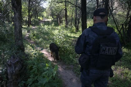 Las imágenes del operativo de búsqueda de Esmeralda, la niña de 2 años que desapareció en Cosquín.