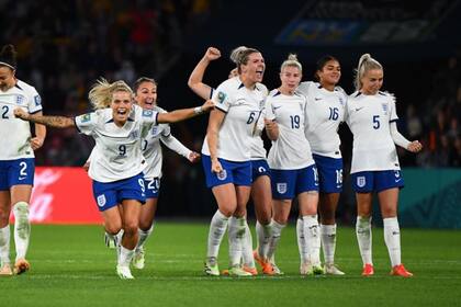 Las inglesas derrotaron en penales a Nigeria en la ronda de octavos de final