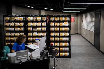 Las instalaciones de almacenamiento de alimentos dentro del Survival Condo