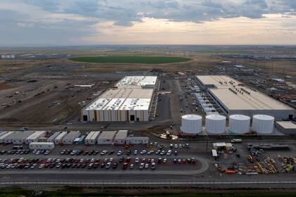 Las instalaciones del centro de procesamiento de datos de Amazon Web Services, el jueves 22 de agosto de 2024, en Boardman, Oregon. (AP Photo/Jenny Kane)