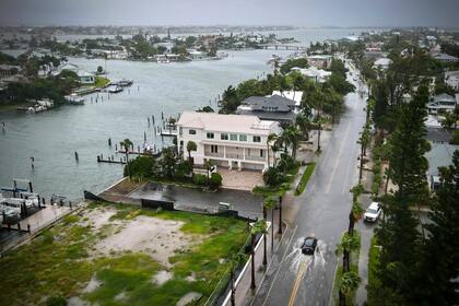 Las inundaciones al oeste de Tampa Bay, Florida, tras el paso del huracán Debby