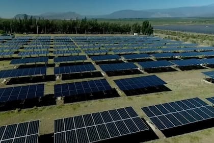 Las inversiones en energías limpias, como la solar, aumentaron desde el 2020 un 40%