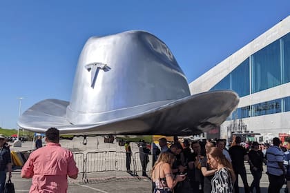 Las inversiones reconocidas prevén más de 9700 empleos en Texas, con anuncios de compañías como Tesla, SpaceX y Southwest Airlines