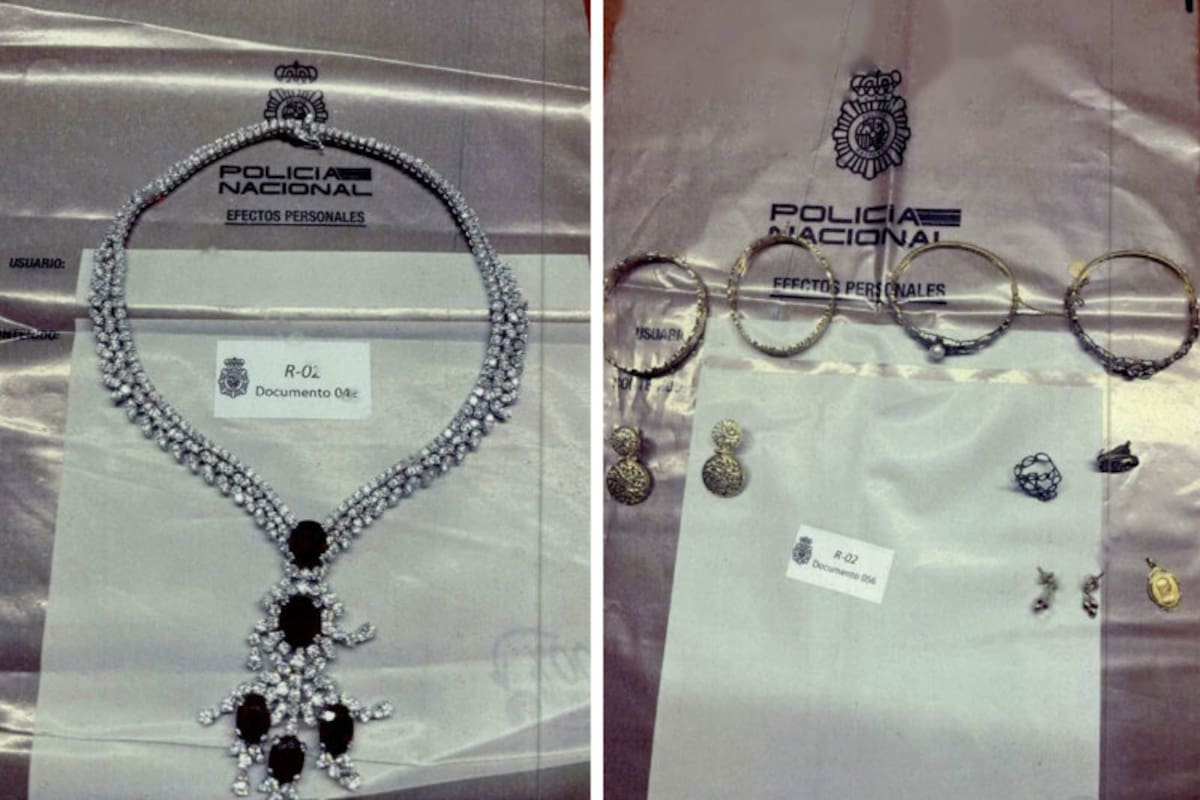 Las joyas que encontró la policía en el despacho de Zapatero