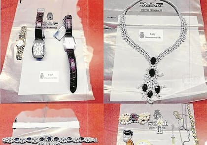 Las joyas recuperadas de la caja fuerte de Zapatero