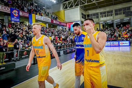Las lágrimas de jugadores ucranios no se debieron a la derrota a manos de España; la invasión rusa alteró sus ánimos.