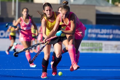 Las Leonas empataron con España