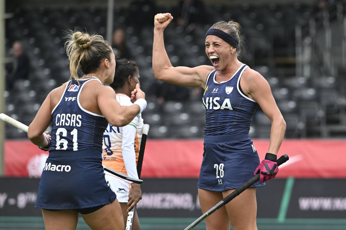 Las Leonas golearon a India en su primer partido de la gira por Bélgica de la Pro League: Julieta Jankunas hizo un doblete