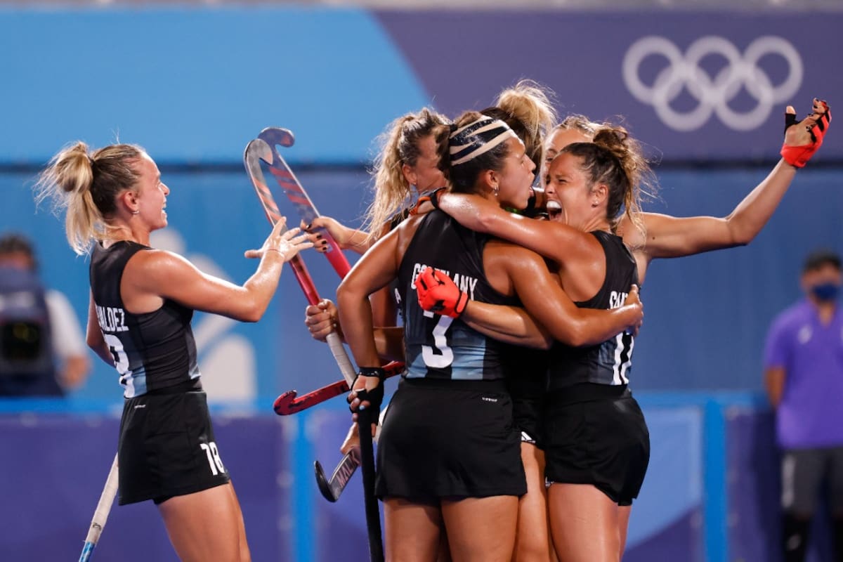 Las Leonas hacen historia en Tokio 2020: vencieron 2-1 a India e irán por la medalla de oro ante Países Bajos.