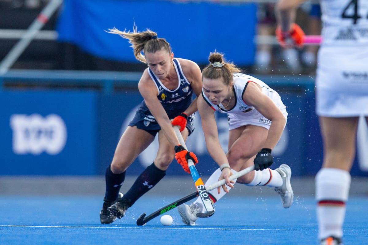 Las Leonas, que vienen de caer en los shoot-outs ante Alemania, enfrentan a Bélgica para seguir en lo más alto de la tabla
