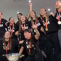Las Leonas ya están en Argentina con la tercera medalla de campeonas del mundo