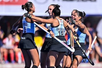 Las Leoncitas sueñan con alcanzar el tercer título de la categoría e inscribirse en la historia del hockey argentino