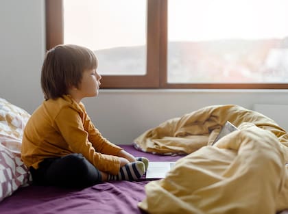 Las leyes de Florida no indican una edad específica para que se pueda dejar solo a un niño en su hogar