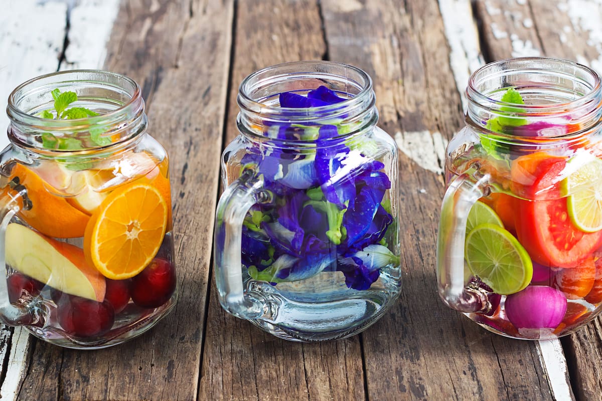 Las limonadas, los jugos y las aguas saborizadas ayudan a hidratarse y disfrutar de un rico sabor.