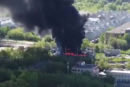 Las llamas en el instituto Zhukovsky de Moscú