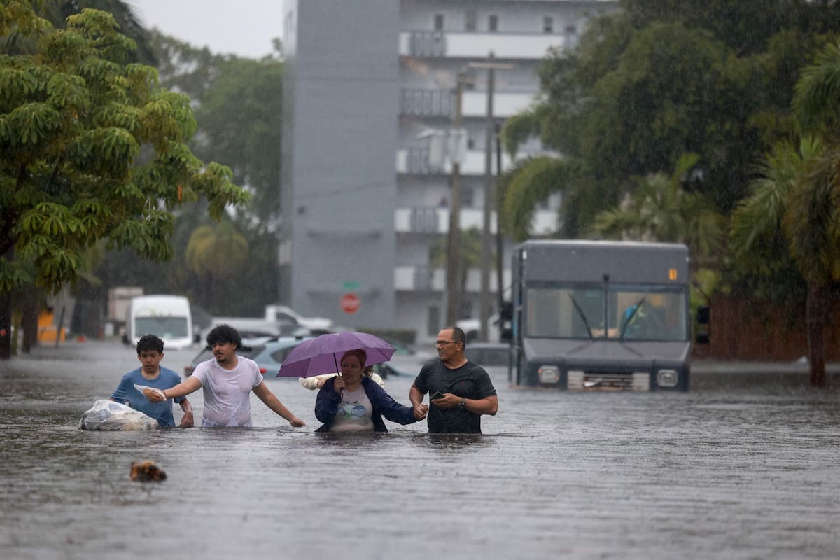 Las lluvias excesivas continúan por tercer día consecutivo en Miami, Florida