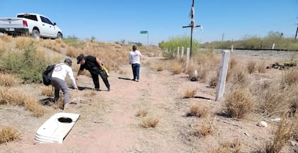 Las Madres Buscadoras realizan su trabajo en el estado de Sonora, México