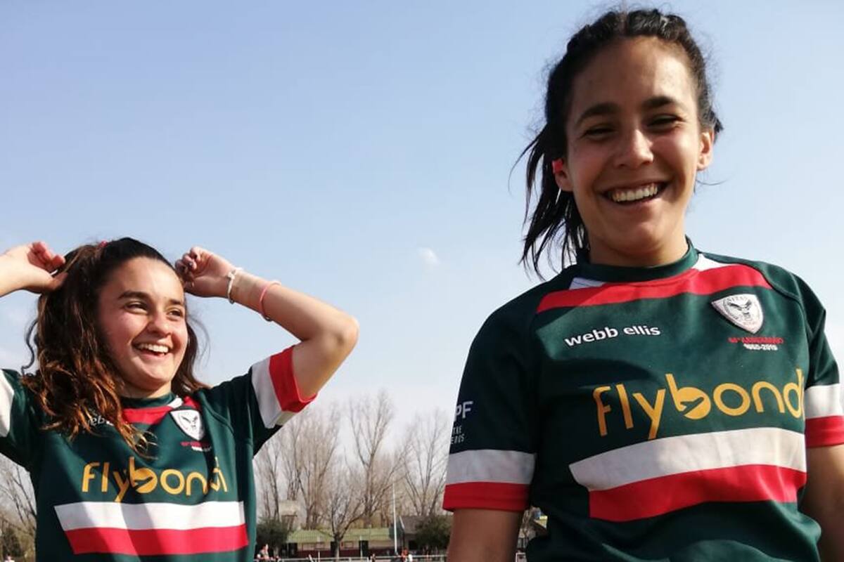 Las Mansilla: Mariángeles llevó a su hermana Iara a jugar al club, pero no la dejaron por edad y quedó ella; hoy juegan juntas