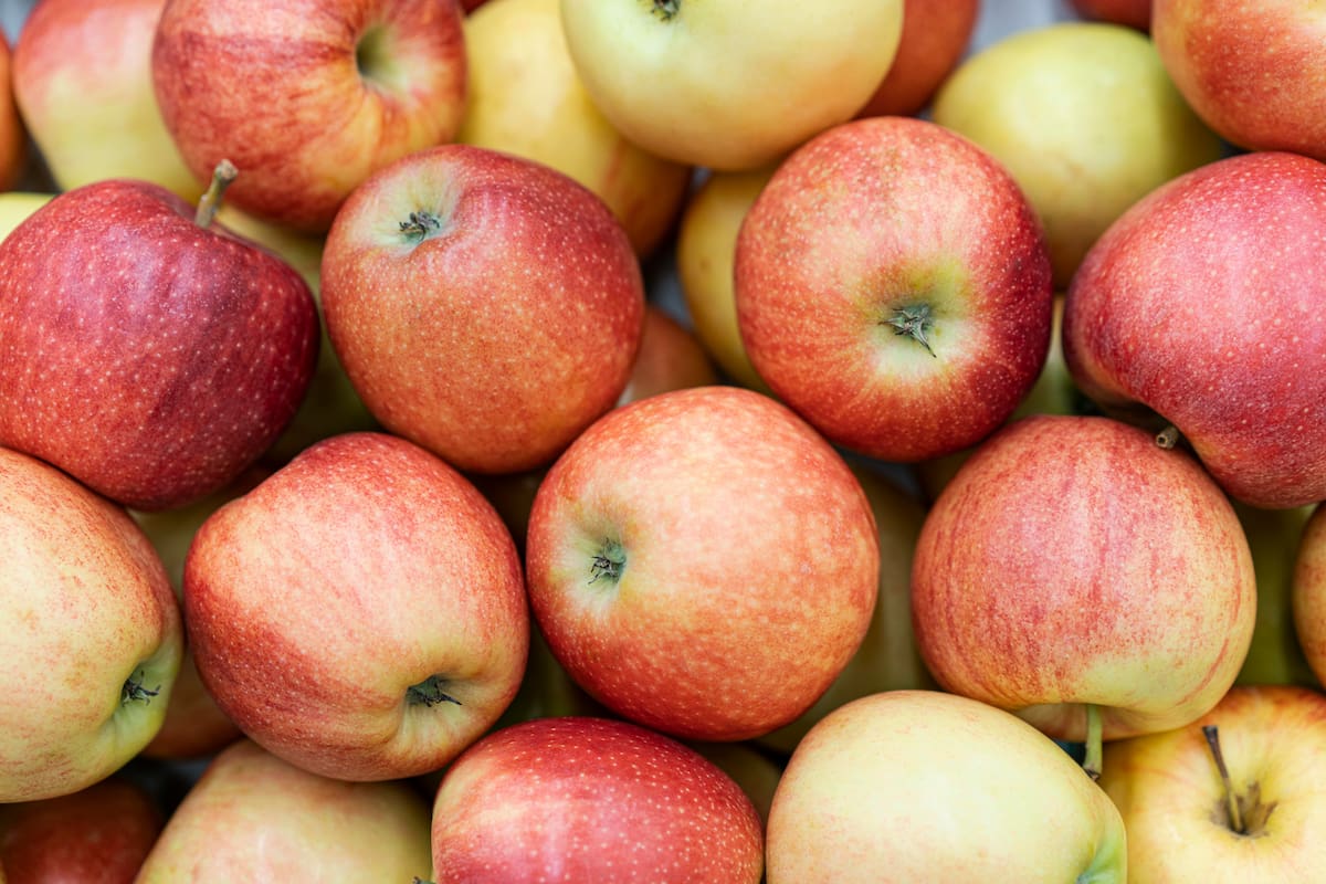 Las manzanas contienen suficientes gramos de fibra como para retrasar la digestión