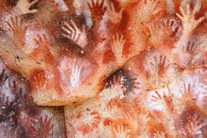 Las maravillosas pinturas rupestres de la Cueva de las Manos son la valiosísima herencia de pobladores de hace más de 9000 años