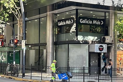 Las más de 100 sucursales del HSBC en la Argentina ya llevan el nombre de Galicia Más