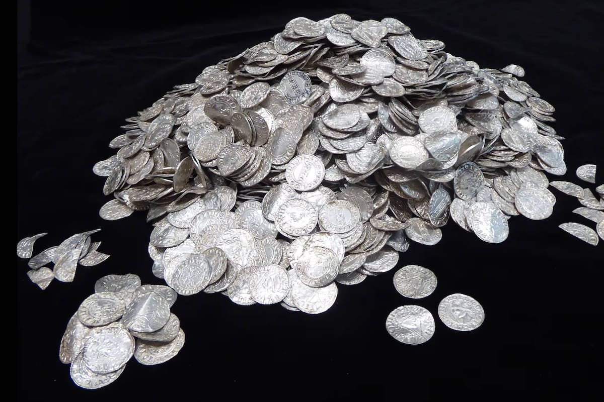 Las más de 2 mil monedas se exhibirán en el Museo Británico y luego harán un recorrido por todo el Reino Unido, antes de su destino final en Somerset