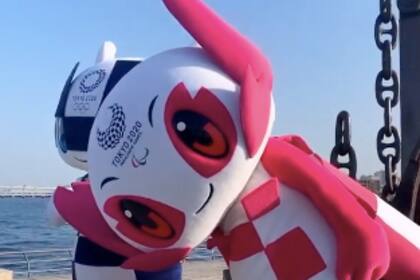 Las mascotas del evento que fue reprogramado para 2021