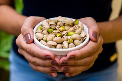 Las mejores formas de comer pistachos es cuando están crudos o después de activarlos