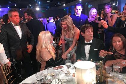 Susana Giménez y un cálido saludo a Laurita Fernández, que brilla en Sugar