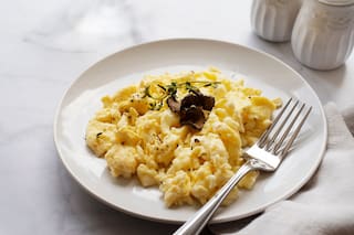 Ideas de desayunos saludables con huevos revueltos: proteicas y muy fáciles de hacer