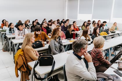 Las Microtalks se llevan a cabo a lo largo de tres bloques en diferentes aulas del campus.