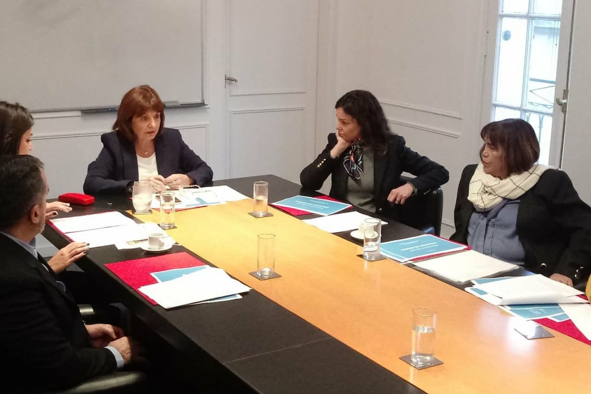 Las ministras Bullrich y Stanley presentaron la iniciativa contra la violencia de género