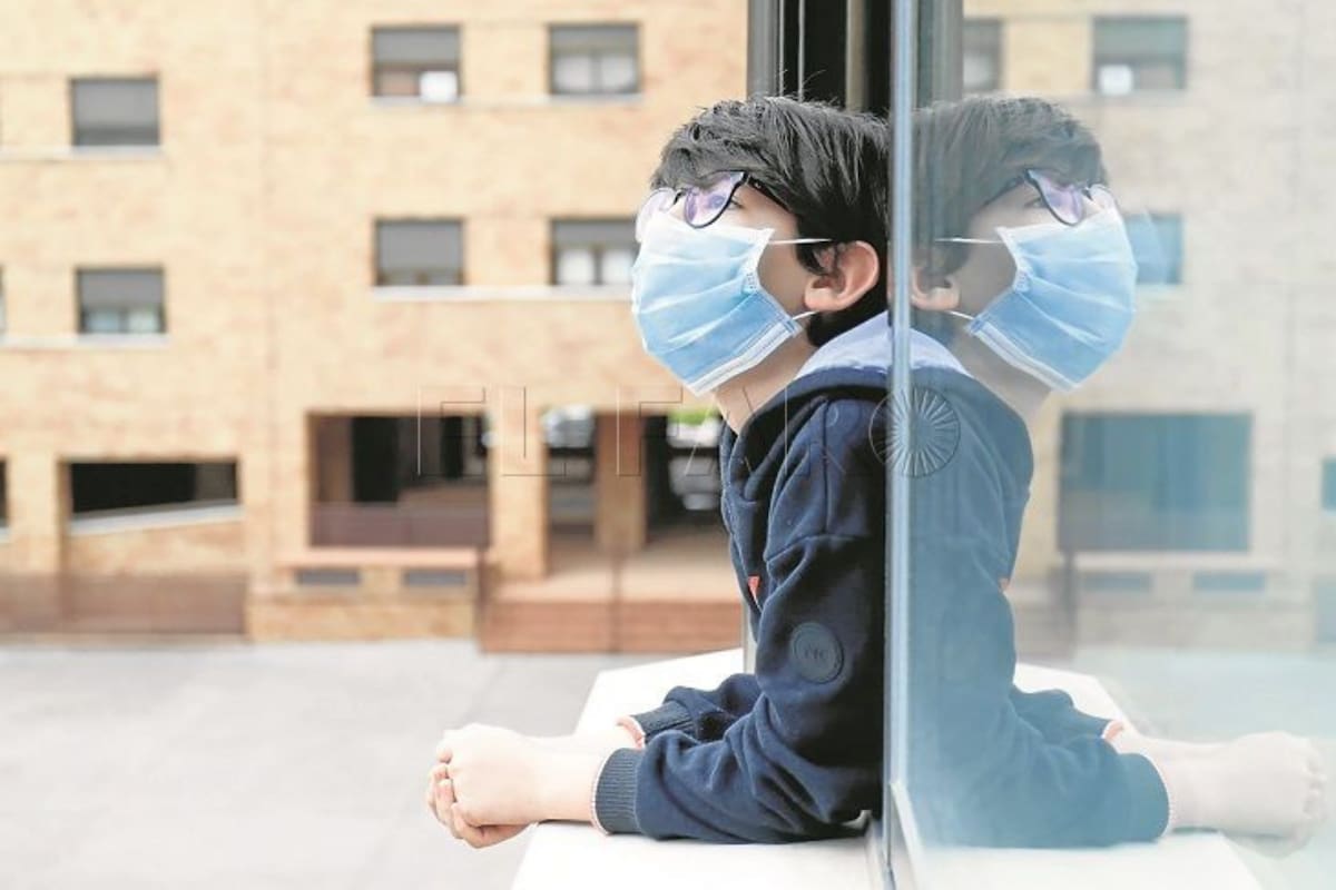 Las mujeres de 15 países y los hombres de 10 países terminaron con una esperanza de vida al nacer más baja en 2020 que en 2015