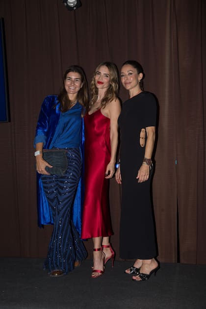 Las mujeres de La Dolfina: María José Vercellino, casada con el uruguayo Pelón Stirling, María Vázquez y Josefina Aldanondo, la mujer de Juan Martín Nero.