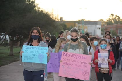Las mujeres reclaman que no pueden dormir tranquilas por el miedo a que el hombre se aparezca en sus habitaciones durante la madrugada