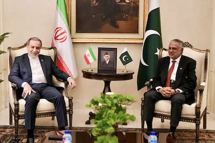 Las negociaciones entre EEUU e Irán, mediadas por Pakistán, continúan estancadas