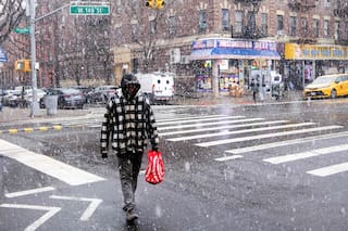 ¿Hasta cuándo continúa la alerta por tormenta invernal y el fenómeno detrás del viento y la nieve en Nueva York?