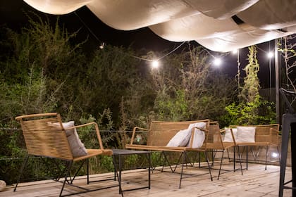 Las noches se prestan para sentarse al aire libre y disfrutar del entorno verde