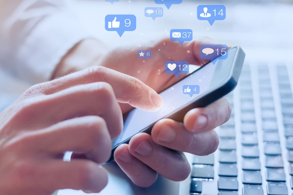 Las notificaciones y las interacciones en línea se han ido devorando poco a poco una parte importante de nuestra vida cotidiana