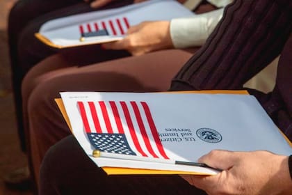 Las novedades del Uscis sobre el proceso de revisión de green card y otros permisos en abril 2026