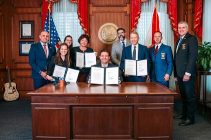 Las nuevas leyes que firmó Ron DeSantis en Florida