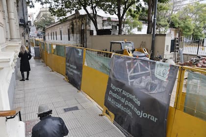 Las obras sobre la calle Viamonte están paralizadas