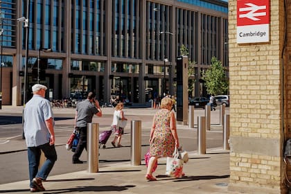 Las oficinas de Amazon están frente a la estación de tren de Cambridge