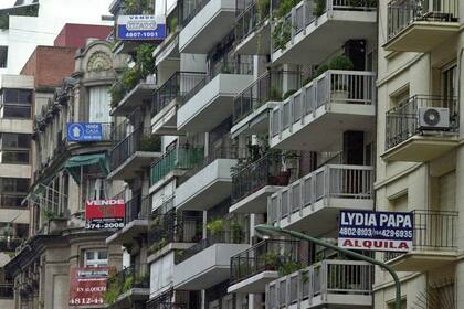 Las operaciones en la ciudad de Buenos Aires bajaron 31,5% el mes pasado respecto de un año atrás; impacto en la construcción y el empleo