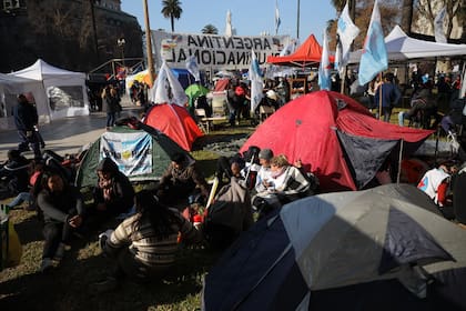 Las organizaciones acampan en Plaza de Mayo por la libertad de Milagro Sala y otras nueve personas de Tupac Amaru que están detenidas