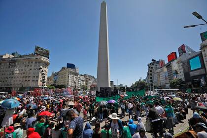 Las organizaciones comenzaron a reunirse desde el mediodía
