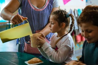Pobreza. Poca transparencia y superposiciones en la entrega de alimentos