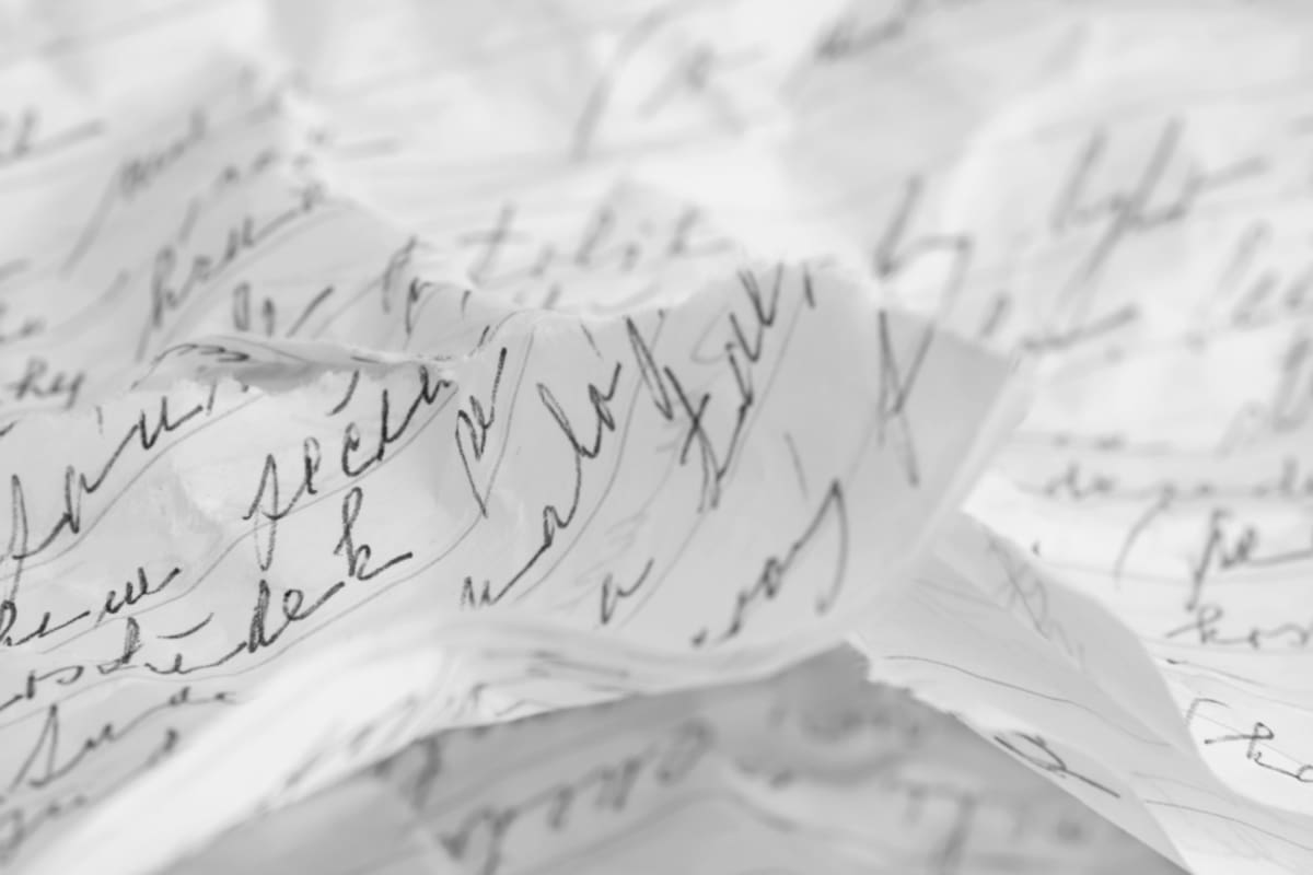 Las palabras son una cuestión de tacto. Tacto respetuoso hacia los demás, pero primero hacia uno mismo