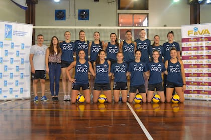 Las Panteras realizaron el último entrenamiento en el CeNARD, antes de partir hacia Colombia.