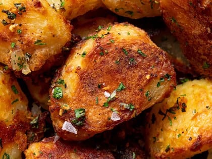 Las papas asadas se volvieron famosas en los bares, ideales para acompañar a la cerveza
